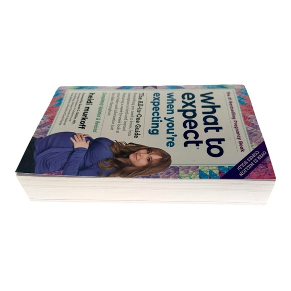 What to Expect When You’re Expecting Guide Book Heidi Murkoff Pregnancy - Picture 4 of 4